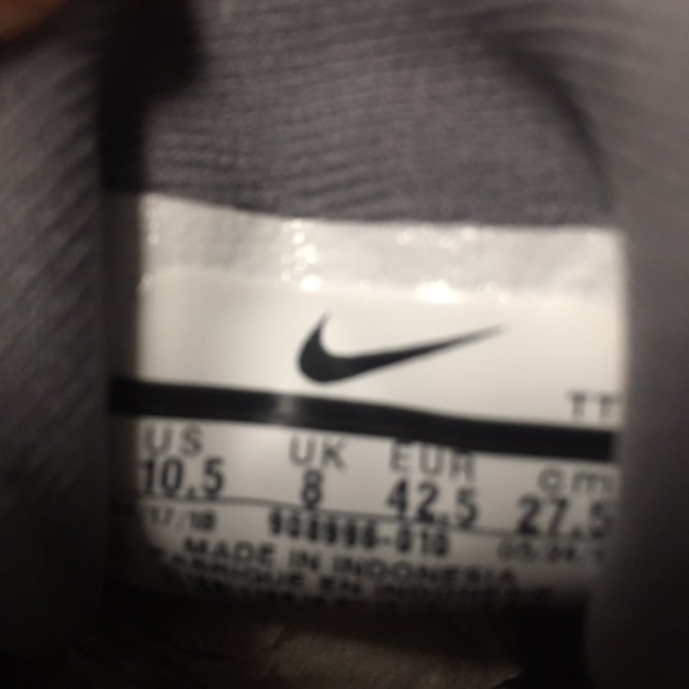 NEW IN BOX  Women's Size 10.5 NIKE Flex RN7 - Picture 11 of 11